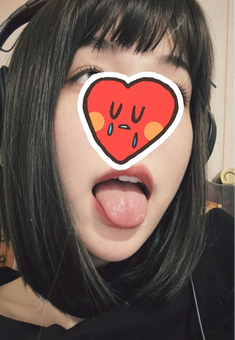 3218802602W's tweet photo. 👅 https://t.co/IGUMvXUegi