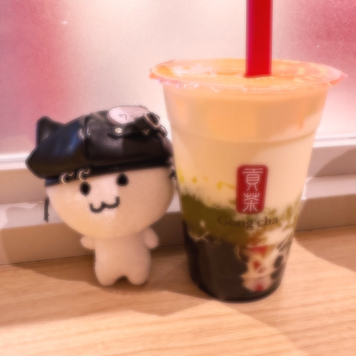 chikapin_otoha's tweet photo. あわぷら宮城のチケ1枚余ってるffさんがいるのですが、どなたか求めてる方いませんか？？？

流れ防止でゴンチャぜんねこ（右手あげてやぁ！ってしててかわいいver.）も載せておく
 #ぜんねこと一緒 https://t.co/p4ZGVpyZfM