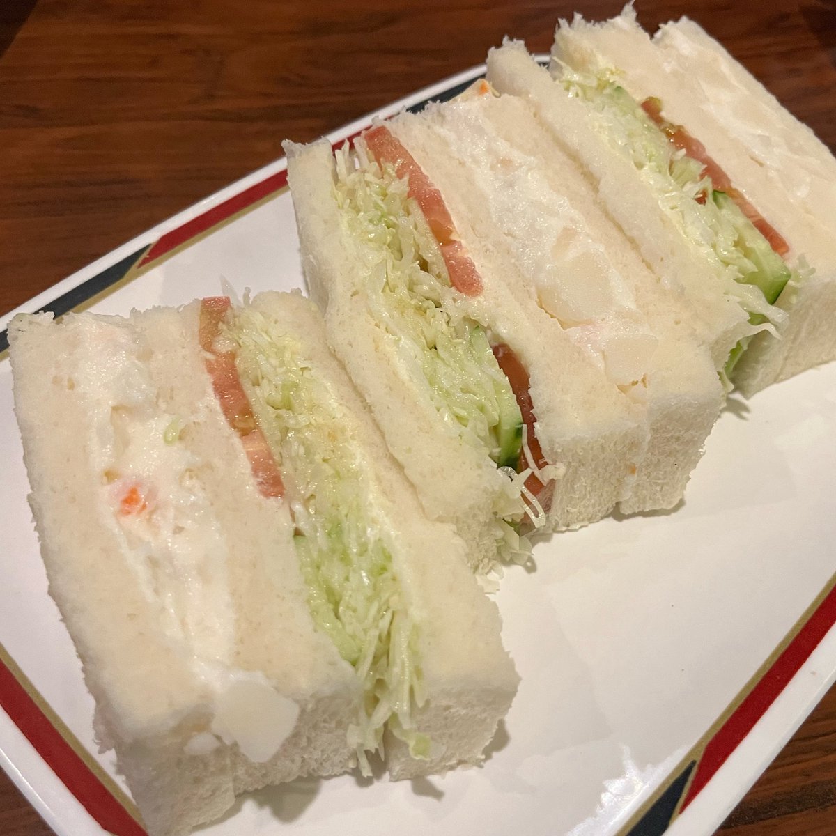 imaybehonoka's tweet photo. ブラックサンダーあん巻きの前に
一時代を築いたコンパル😊 https://t.co/aGaMb5zBlN