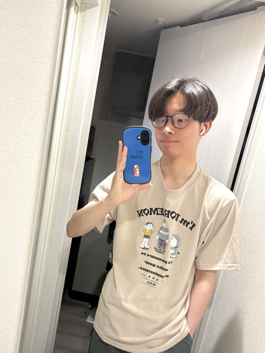 peipei6484's tweet photo. スマホケース変更

またねコダック

よろしくカービィ&amp;ワドルディ https://t.co/yzZPQp6IiK