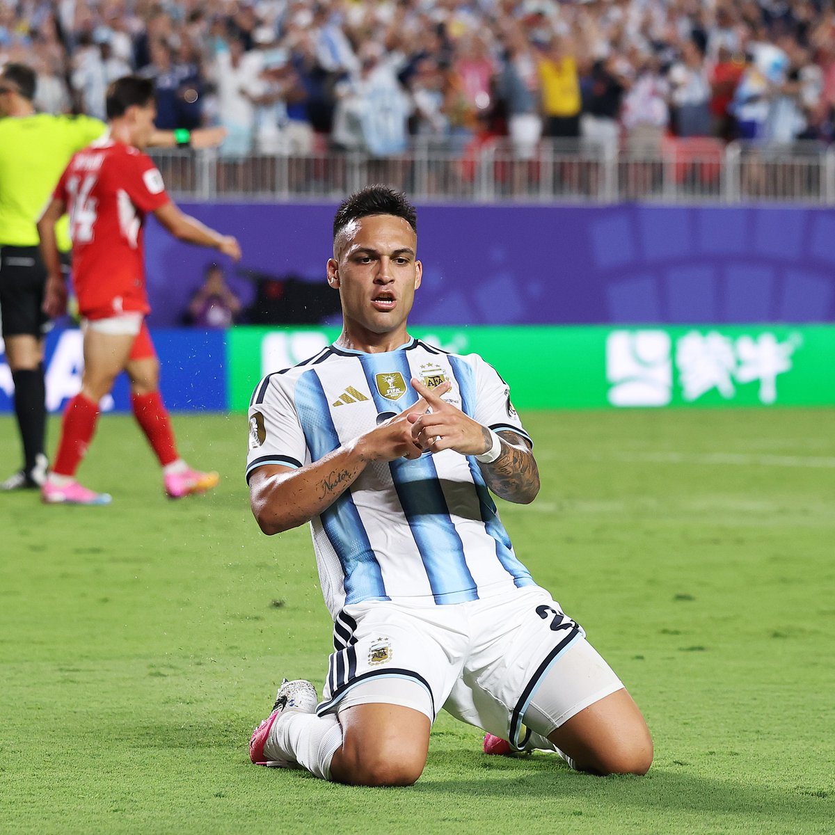 FIFAcom's tweet photo. Argentina are into the semi-finals 🙌🇦🇷

La Albiceleste extend their record @FIFAWorldCup unbeaten streak to 12 matches with a 3-1 win over Switzerland. https://t.co/MsJSELMeS2