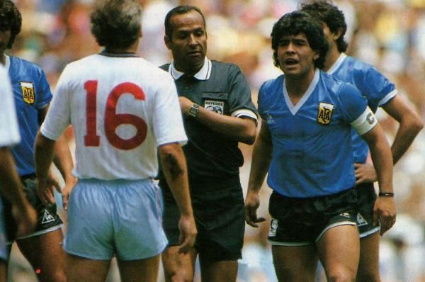manugprofe's tweet photo. Pensar que nuestra generación vivimos escuchando “EL QUE NO SALTA ES UN INGLES” y ahora vamos a tenerlos en frente, EN UNA SEMIFINAL DEL MUNDIAL
Humillemoslos, dentro y fuera de la cancha, en las tribunas. HAGAMOSNOS SENTIR, INGLESES HIJOS DE MIL PUTA LAS MALVINAS SON ARGENTINAS https://t.co/iRWJOVNr9Z