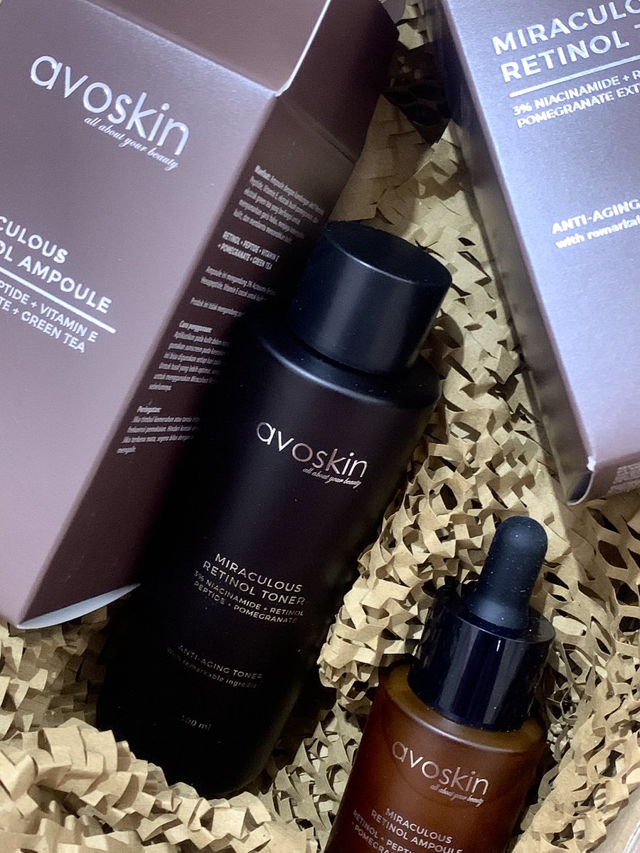 bibimbap_qq's tweet photo. 📎 avoskin retinol (ampoule),  https://t.co/oVwM47pW9O 

📎 avoskin retinol (toner), https://t.co/kfw3fhPp0F

🥇👏🏻 ini combo retinol yang aku pakai rutin beberapa tahun terakhir ini, awet karena aku pakai 1 minggu sekali

game changer untuk aku,buat kulit lebih lembap plumpy 🥰✨ https://t.co/oPNMzcU2vj