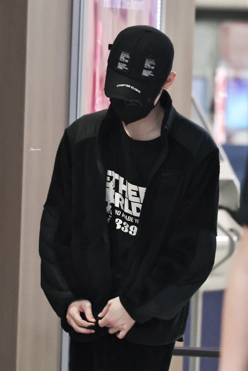 _Fleur1122's tweet photo. 260712 PEK🛫

#천러 #辰乐 #CHENLE #NCTDREAM https://t.co/Aqiq7z63ub