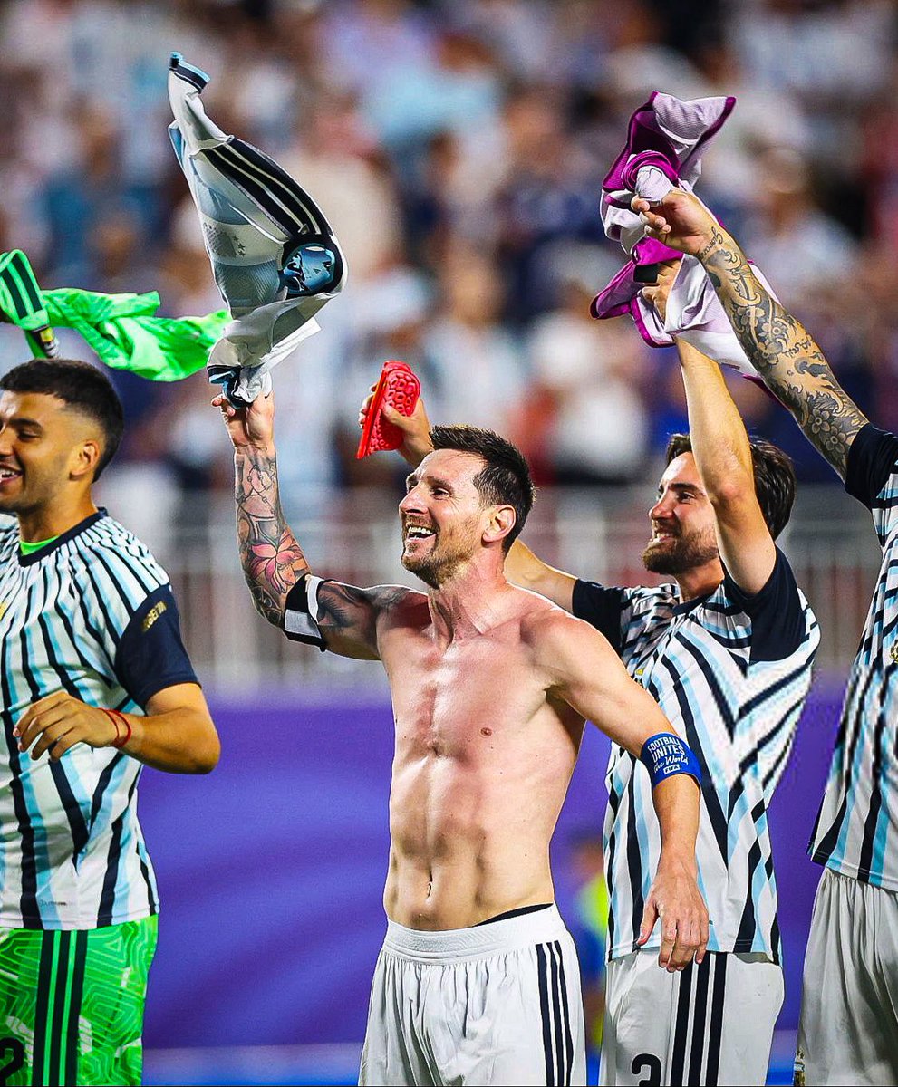 Messismo10's tweet photo. Otra vez estamos ahí, a dos pasitos. 

Gracias de antemano por otro viaje inolvidable. https://t.co/z99wnAFF4x