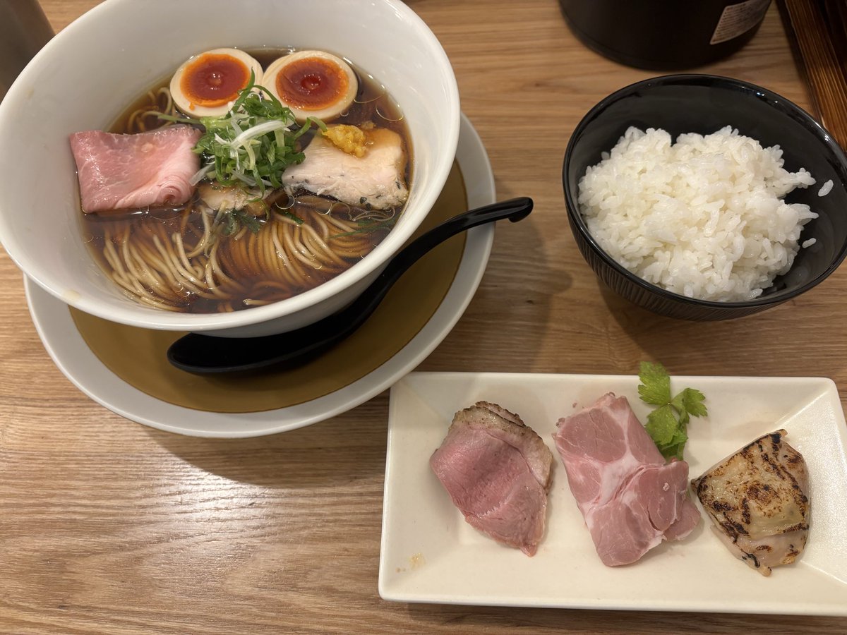super12Applepie's tweet photo. 本日のランチ🍜 https://t.co/wX96qWLLbY