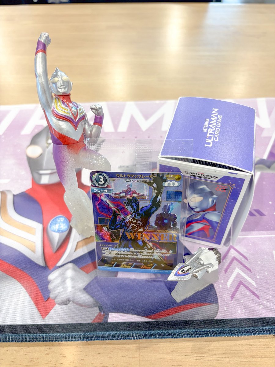 hirokiNEXT's tweet photo. #ウルトラマンカードゲーム
#ウルトラマンティガ
うおおおおおおおおおおおおおおおおおおおおおおおおおおおおおお！！！
初めてギャラクシーカップ優勝できました！！！
しかもティガ単デッキです！
ウルトラマンの日のティガ30thプレミアムステージに出たことでどうやら光をもらえたみたいです！ https://t.co/clkUB5YNWR