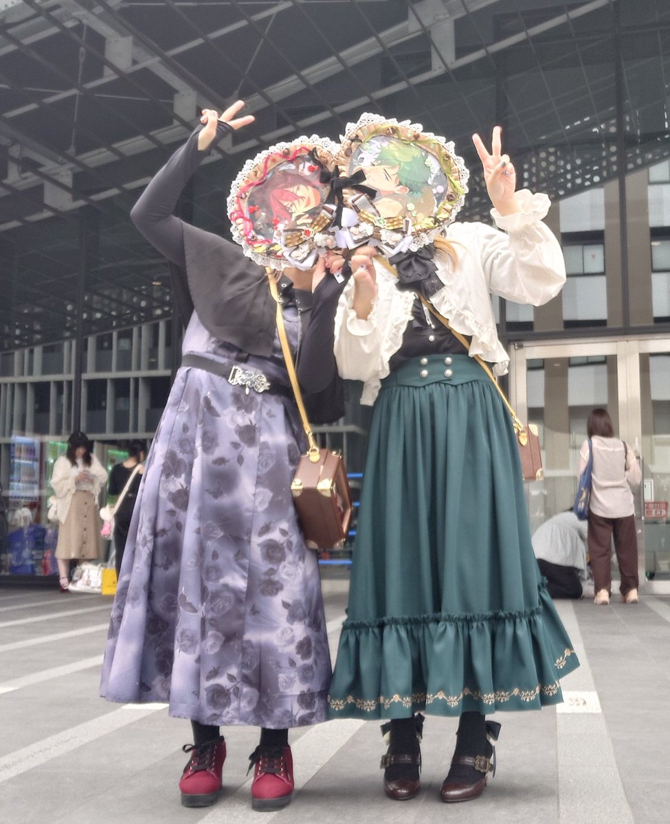 kirito6_3's tweet photo. メロアスのライブ会場に来たぜ〜！
楽しみすぎる〜！ https://t.co/NOjz92yVBU