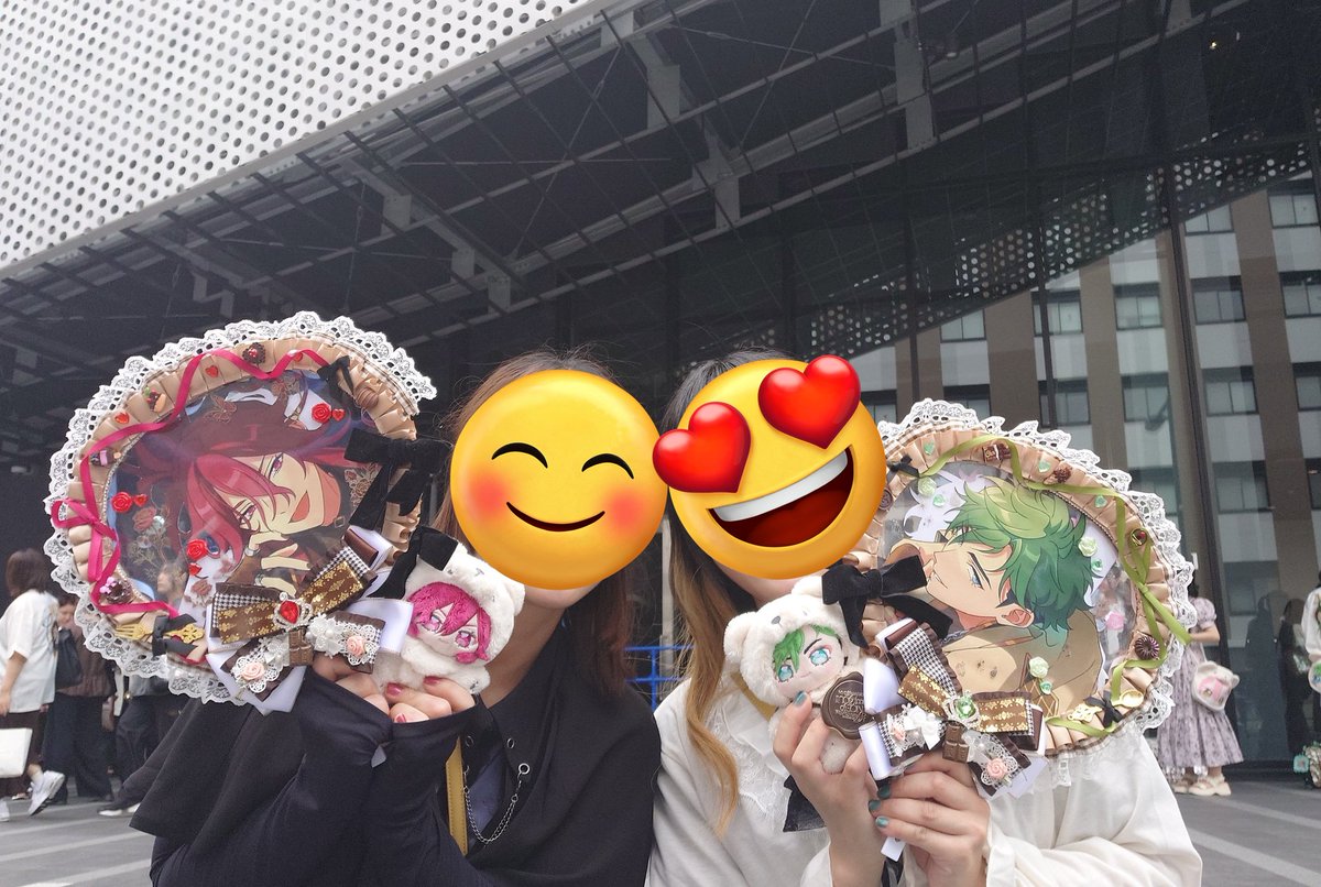 kirito6_3's tweet photo. メロアスのライブ会場に来たぜ〜！
楽しみすぎる〜！ https://t.co/NOjz92yVBU