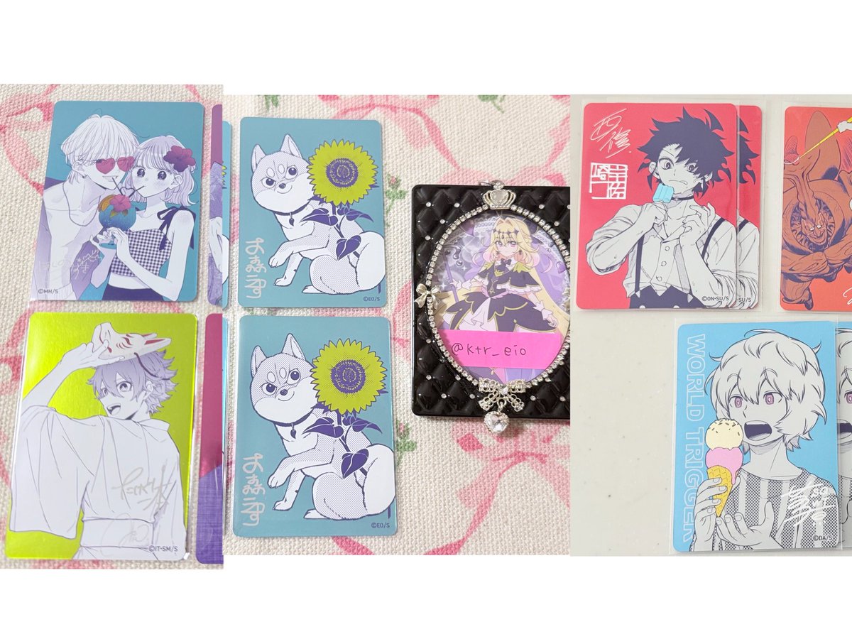 ktr_eio's tweet photo. @yoki0zen はじめまして、検索より失礼いたします。
当方お求めの物所持しております。
6:6での交換可能でしょうか？
出先の為しのびごと2枚写ってる画像が無いのですが、お取引決まりましたら改めて送らせていただきます。
ご検討よろしくお願いいたします。しらほし🧡 https://t.co/NfK07oZeXs