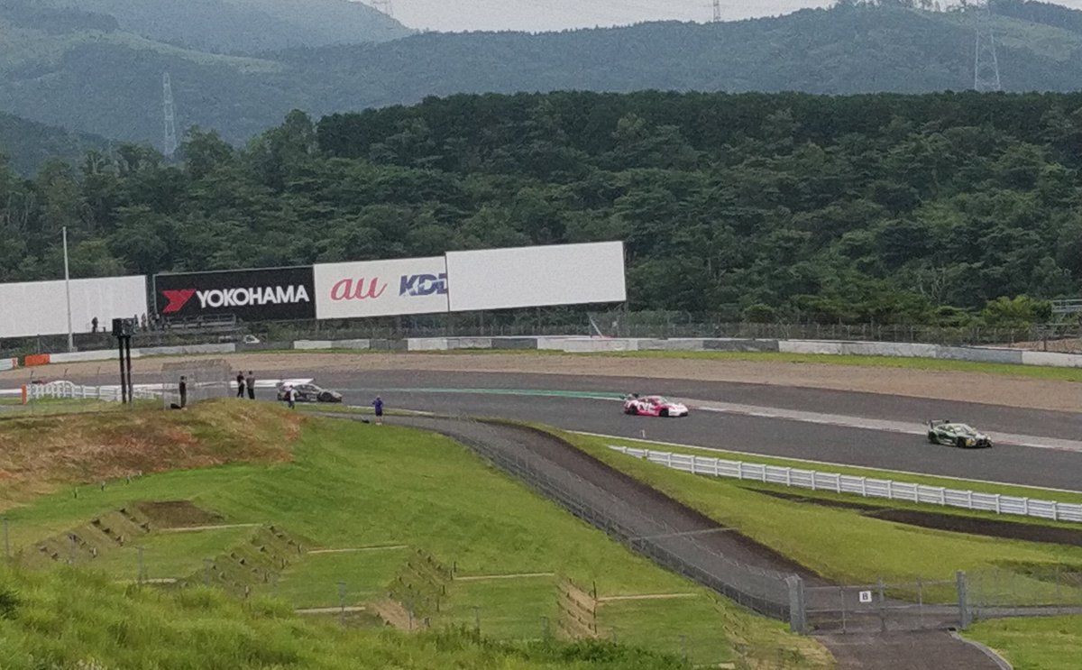 yrdrepusllubder's tweet photo. GTアジア…レースがとても面白い👏👏👏

オープニングは1コーナー方面
途中からいつもの場所へ👍

LMコルサと5次元が魅せてくれました⤴️⤴️

パドックやグリット🚶ではレーストモダチ複数人お会いできてなにより🙋 https://t.co/seUHNkhKF4