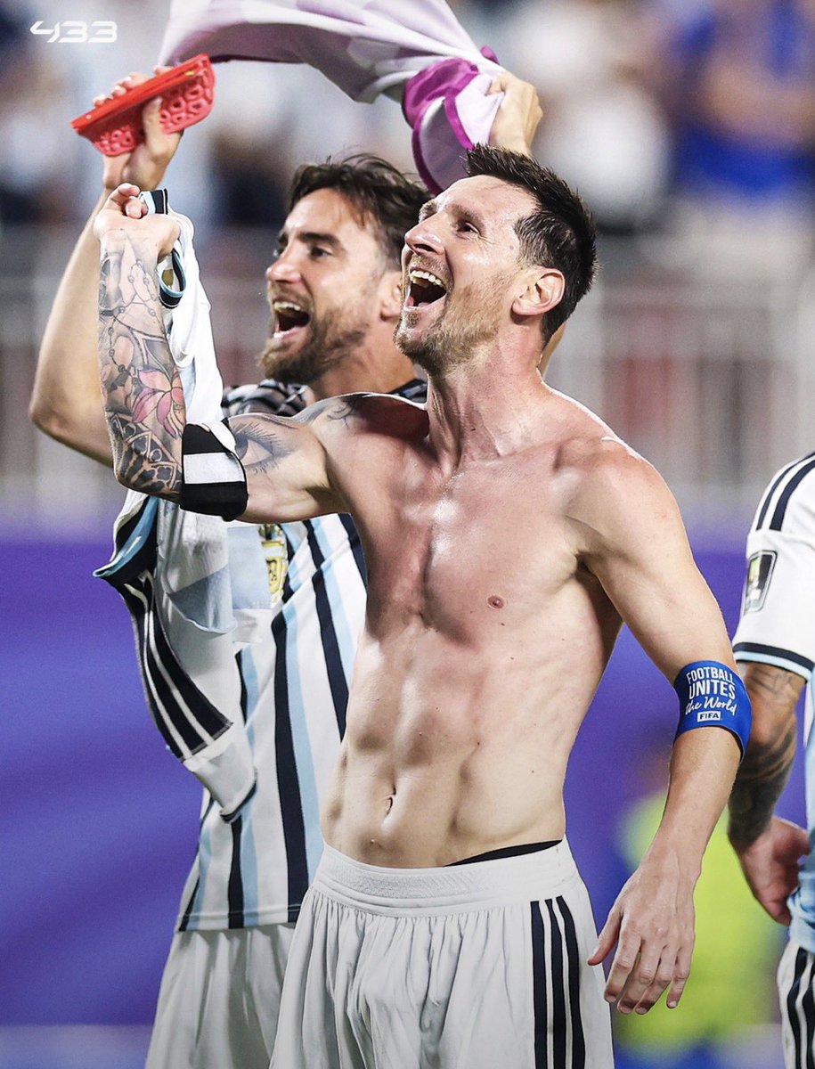 Zbarca_x's tweet photo. فرحة القائد 😍🇦🇷 https://t.co/B9sSwqGTZH