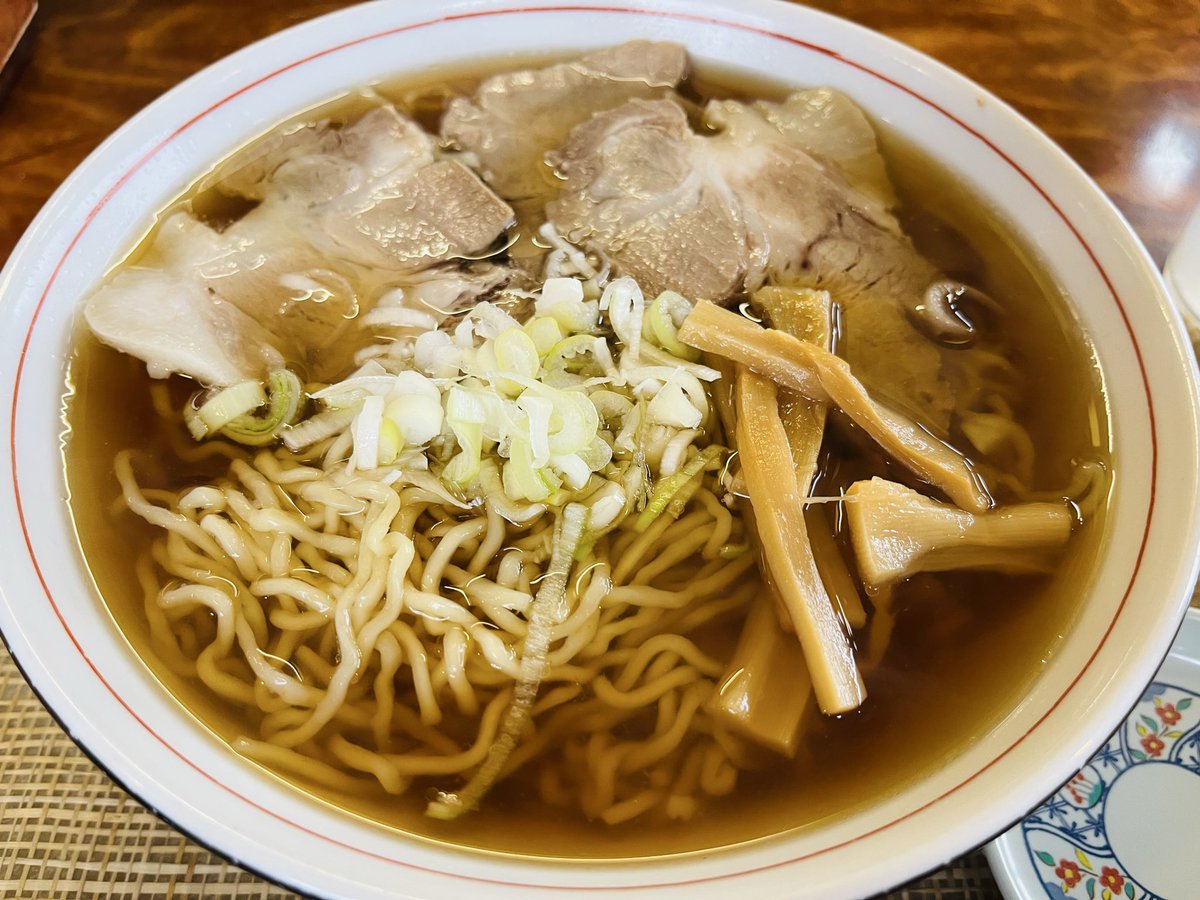 Another50648485's tweet photo. とびうおラーメン🍜
このクオリティで大盛で1000円いかないのはスゴイ！ https://t.co/C05h22x4xc