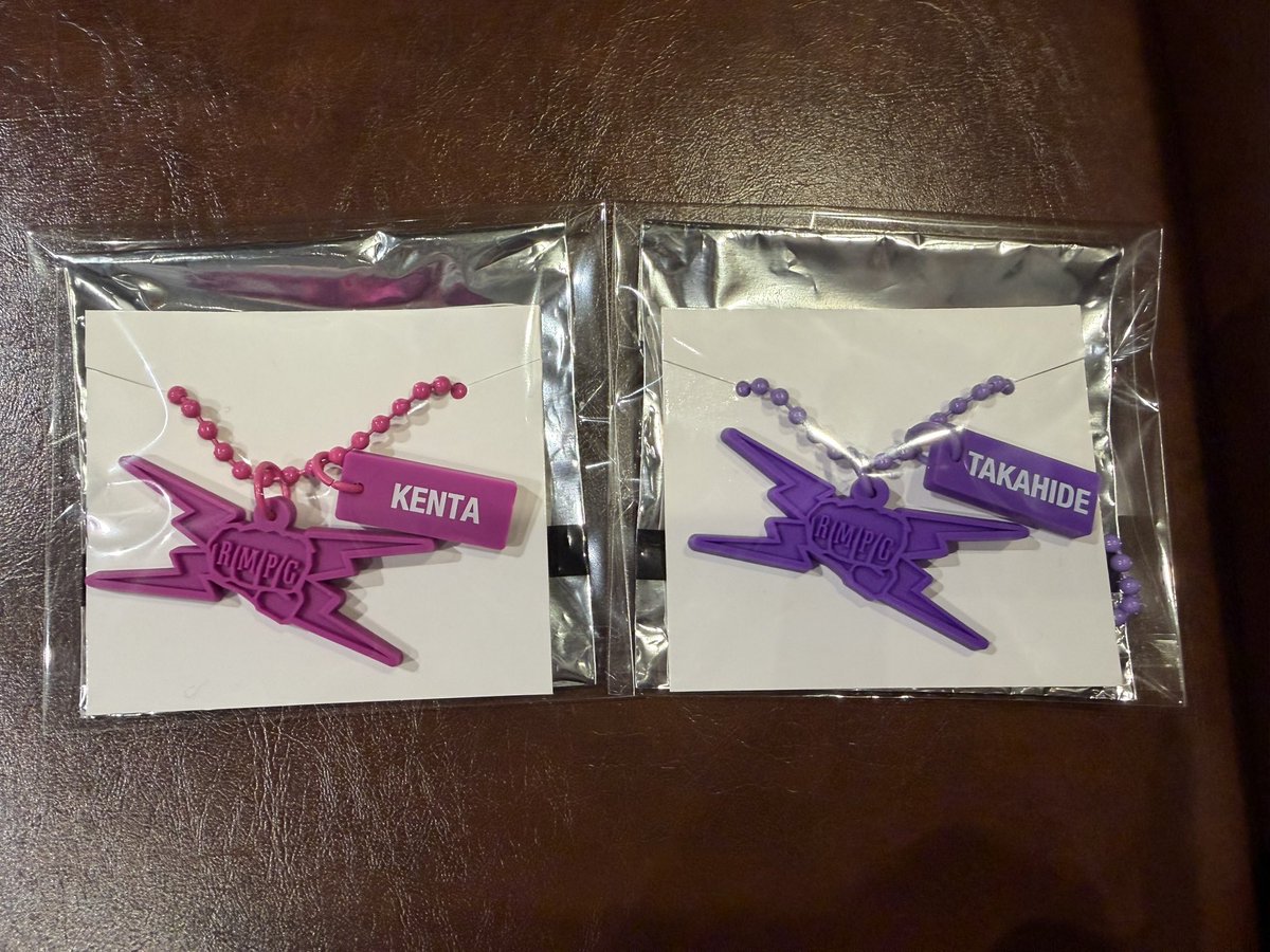 chococo_11_'s tweet photo. THE RAMPAGE LIVE TOUR 2026 "(R)MPG" 宮城　ランペ　交換 
ラバーネックレス

【譲】神谷健太
        鈴木昂秀

【求】川村壱馬

複数：1の交換可能です

宮城公演7/12
会場手渡し希望
お気軽にお声がけください https://t.co/mzqtIsVPhZ