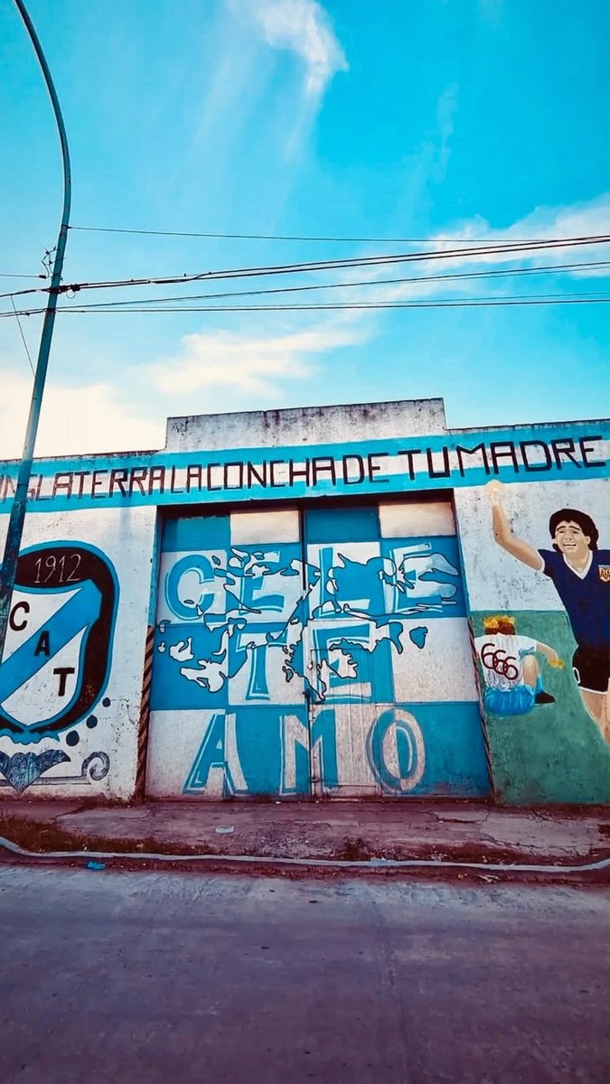 TemperleyOK's tweet photo. Por Malvinas.
Por el Diego.
Por la última de Leo. https://t.co/DGc6DWxU8b