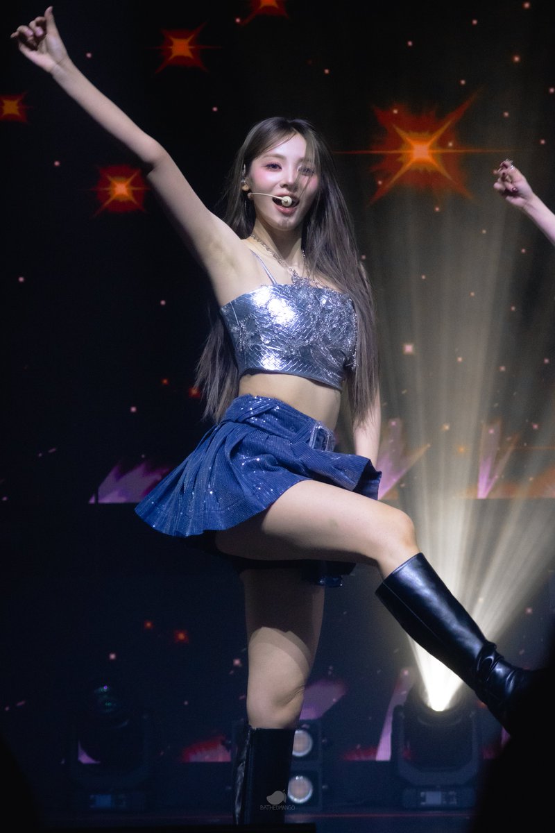 bathedmango's tweet photo. 250413 - ARTMS Lunar Theory in LA

#ARTMS #아르테미스 
#JINSOUL #진솔 https://t.co/ozTSs0geXy