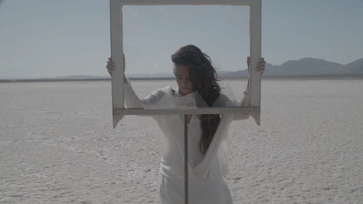 PopCrave's tweet photo. 15 years ago today, Demi Lovato released “Skyscraper.” https://t.co/QghbjHGaVk