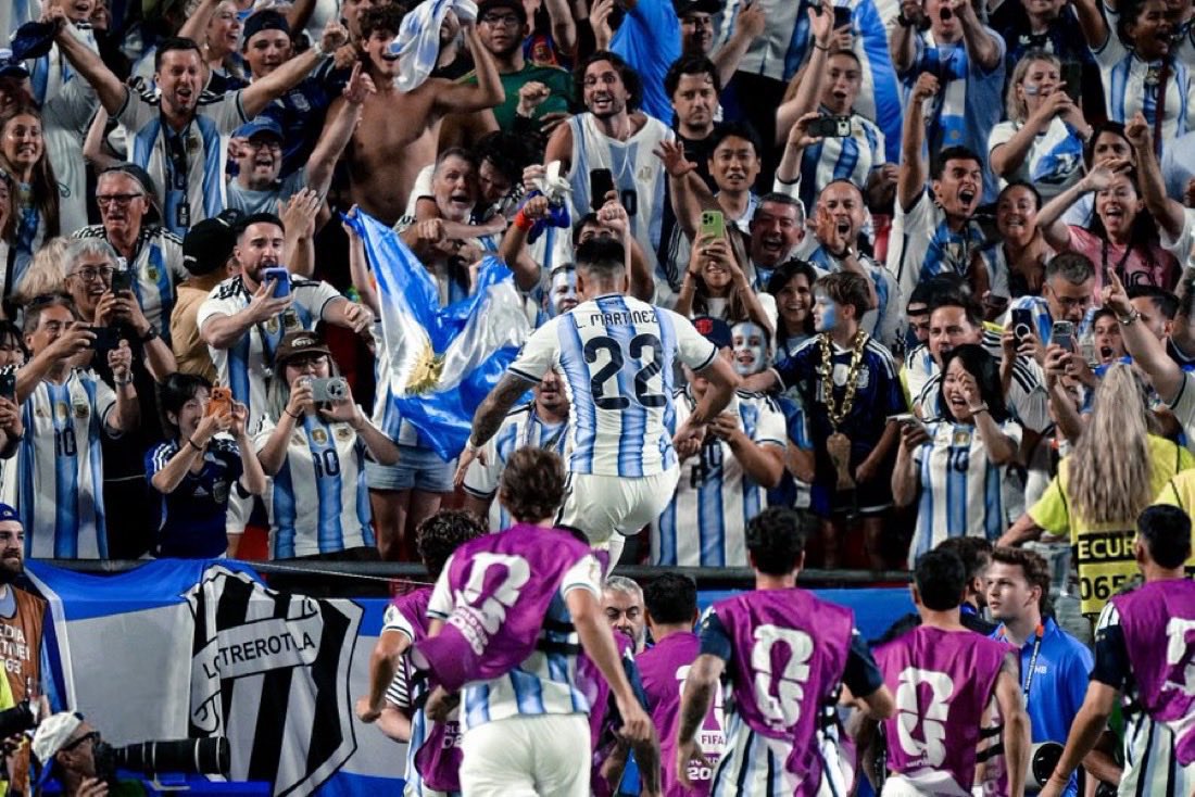 Inter_Xtra's tweet photo. WHO HAS MORE AURA THAN LAUTARO MARTÍNEZ.🐂

WHO? WHO? 

🇦🇷😮‍💨 https://t.co/4VEi50DcWm