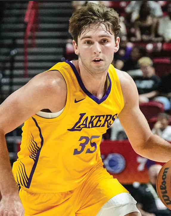 PurpGoldLakers's tweet photo. Peter Suder tonight:

➤ 17 MIN
➤ 14 PTS
➤ 5/8 FG (62.5%)
➤ 2/5 3PT (40.0%)
➤ 1/2 FT (50.0%)
➤ 2 AST

TOUGH. https://t.co/Kfi2LdztOt