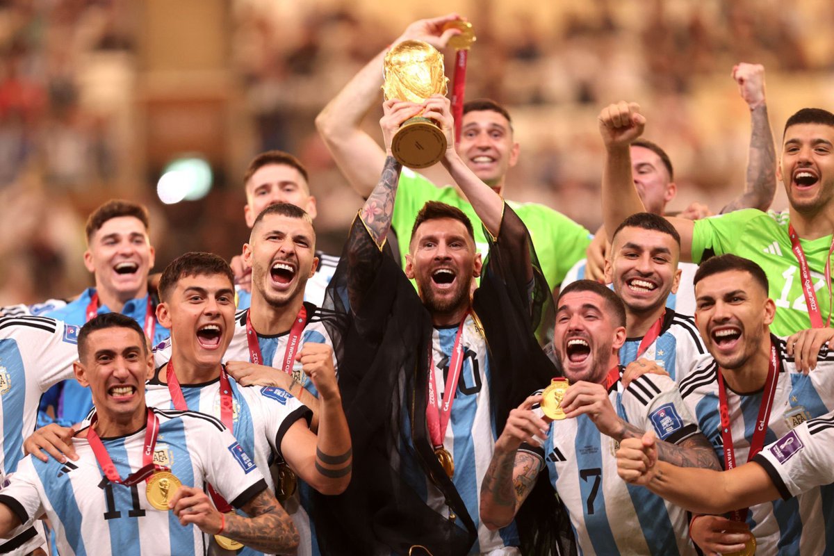 Lover__Blue's tweet photo. @mstottenham الفرق كان تقدر تكون مع الارجنتين بنفس المسار 🥺 https://t.co/J7TT0rUDL1