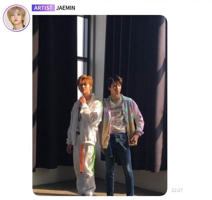 line ★★⁶⁵ tweet media