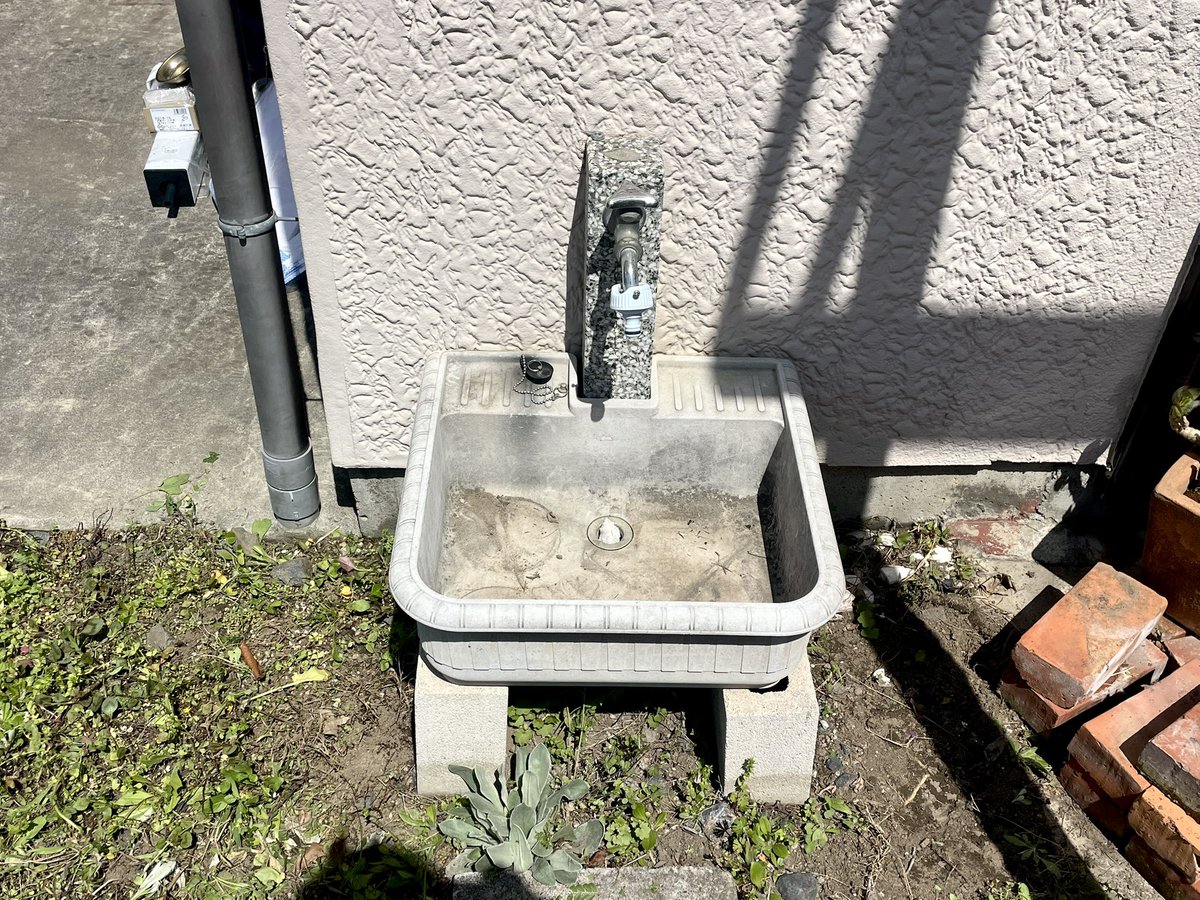 herojiro39's tweet photo. （株）タバタコーポレーション
https://t.co/Odckgxftga

① #漏水調査 ・ #漏水修理 工事をさせて
いただく運びとなりました

誠にありがとうございました😊

続く

#水道修理 #水道工事 #水漏れ #漏水 #配管工事 #給水管漏水 #埼玉県さいたま市岩槻区 https://t.co/Ivb1O0Ne7C