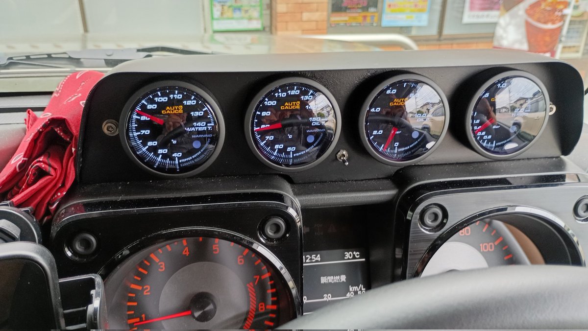 36pilot's tweet photo. 今日は御用聞き?!的な感じなので、たまにはジムニーに乗ろうかと。 https://t.co/fPQvW5hwNj