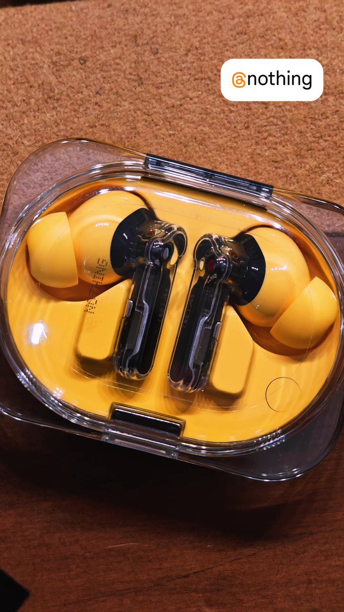 Antonio_Luis's tweet photo. These colors are 🔥
#yellow #pink
@nothing #ear3a
#nothingwear3a #withnothing https://t.co/kvkgDaeUMw