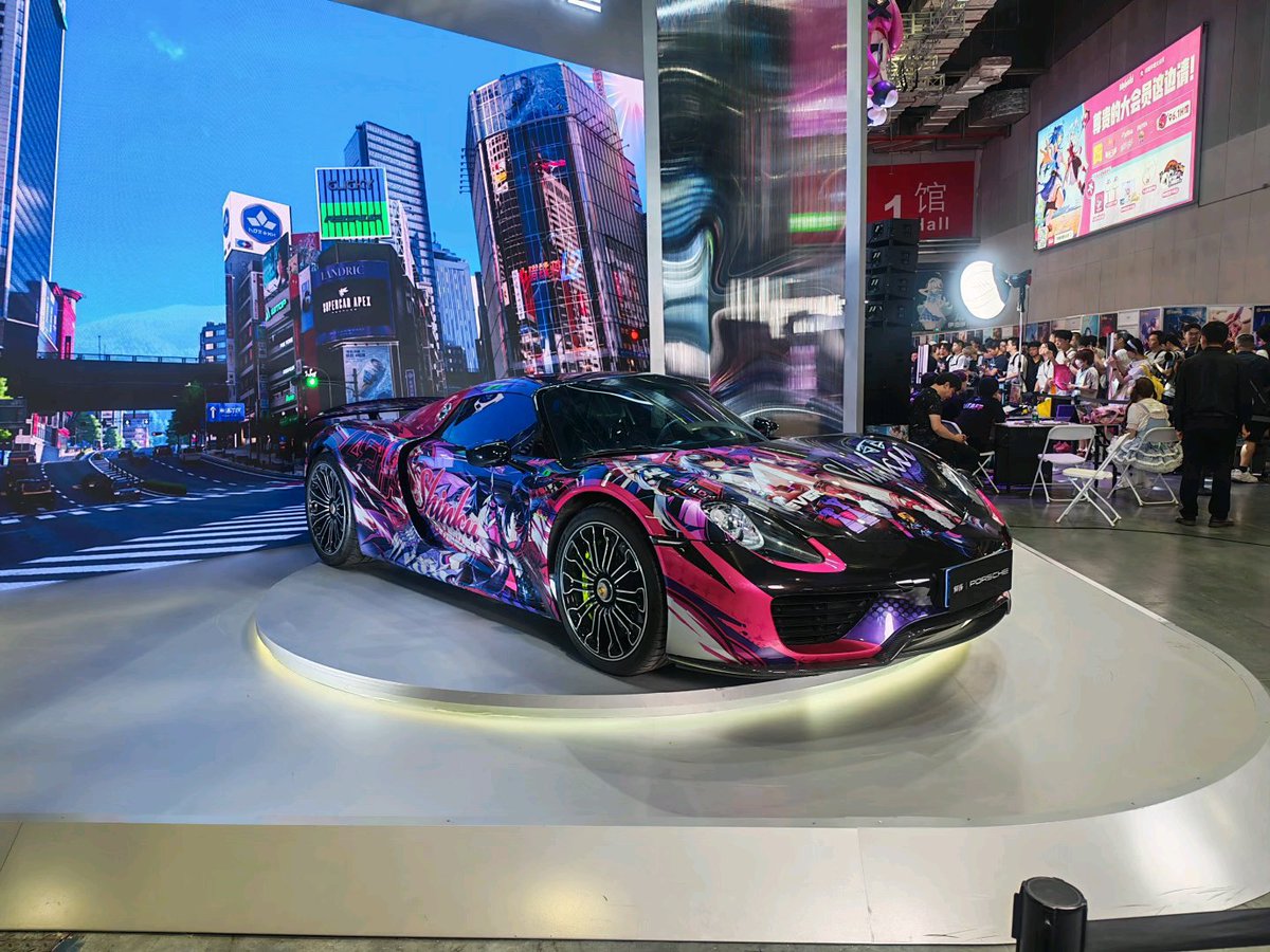 廻ページ Porsche 918 x Livery Shinku Showcase During Bilibili World 2026