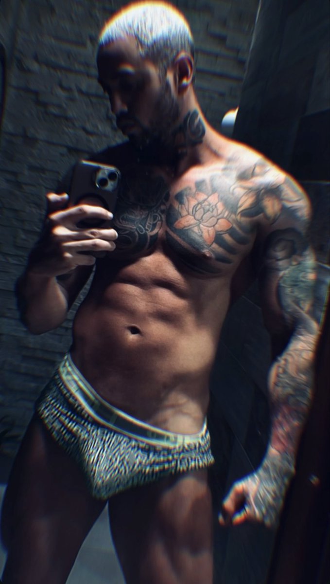 CariocaRioCf's tweet photo. #hotboy #gay #sexyboy #stripper #xxxboy #fetiches #modelboy #sexyman #garotosexy https://t.co/PlNeKRMJc6