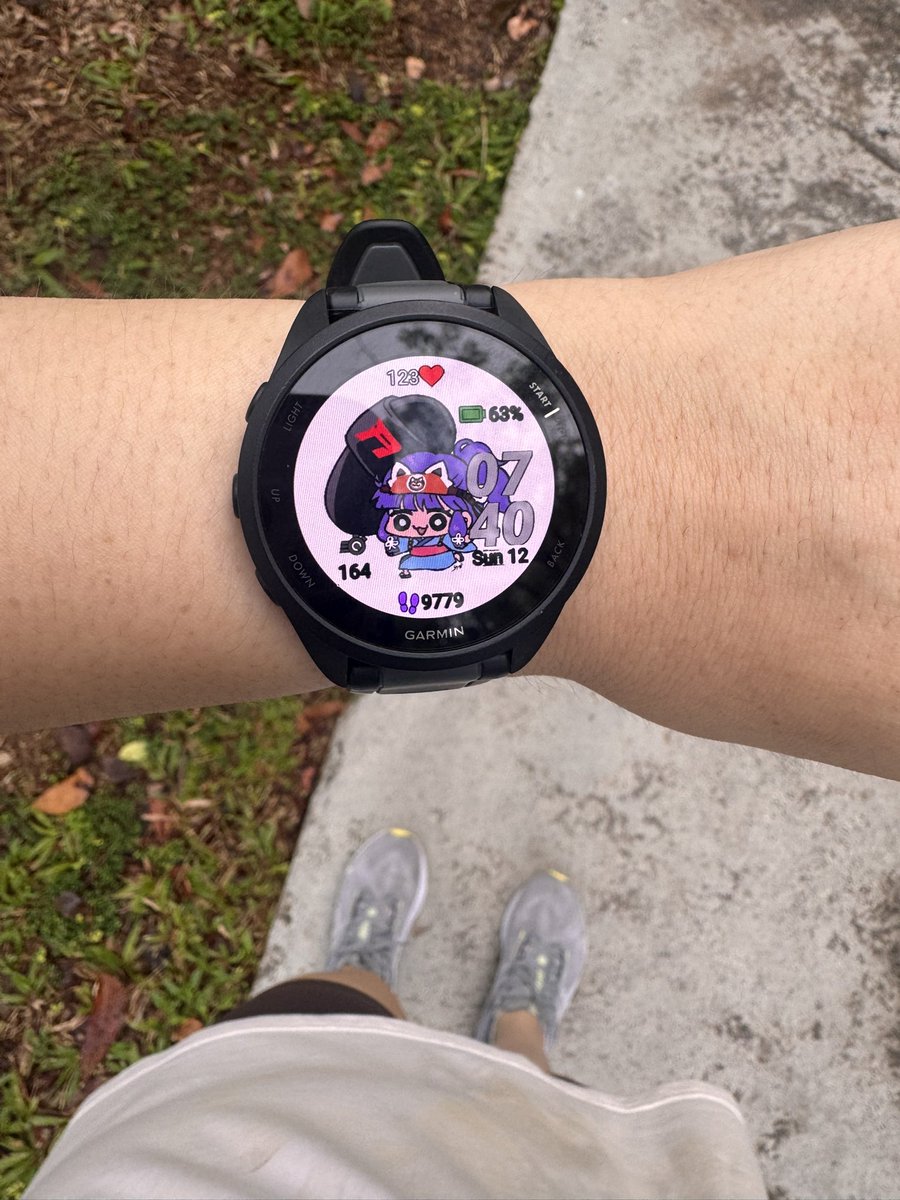 iamwenmun's tweet photo. brought the @AzukiWalkClub members out for a “walk” on a Sunday.
Community built different.
#113days https://t.co/fYj2y2BPRY