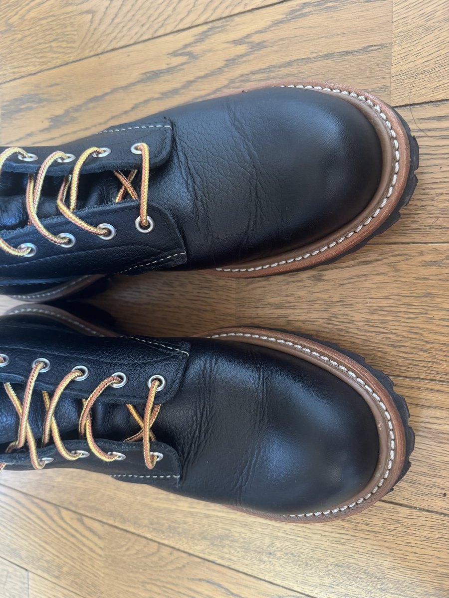 Snoopy1ove's tweet photo. #レッドウイング
#ロガー
#シュークリーム
4501のトゥーがカサついて見えたので購入７ヶ月目でシュークリームを薄く塗布。
手入れ前後で大分しっとり感が変わったけど写真じゃあんま分からん💦 https://t.co/andKRoU1ns