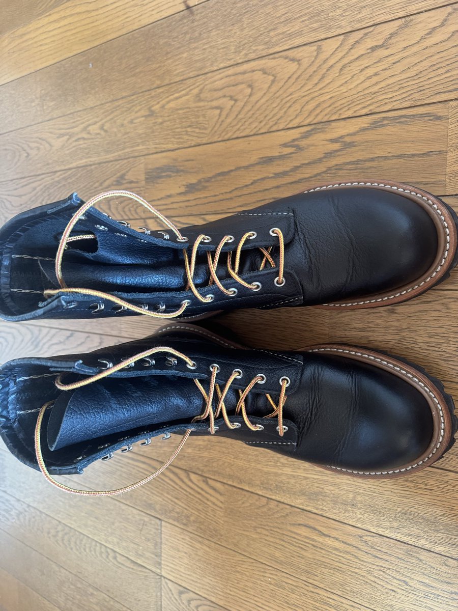 Snoopy1ove's tweet photo. #レッドウイング
#ロガー
#シュークリーム
4501のトゥーがカサついて見えたので購入７ヶ月目でシュークリームを薄く塗布。
手入れ前後で大分しっとり感が変わったけど写真じゃあんま分からん💦 https://t.co/andKRoU1ns
