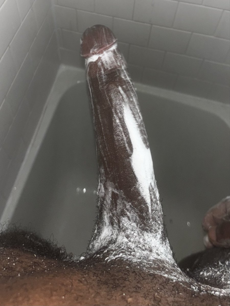t18470238's tweet photo. #atlbbc #470freaks #atlmeetups #678freaks #atlfreak # atlfreaks #atl #atlslut #atlmeets who tryna take a shower with me? https://t.co/hDIhQ9lan2