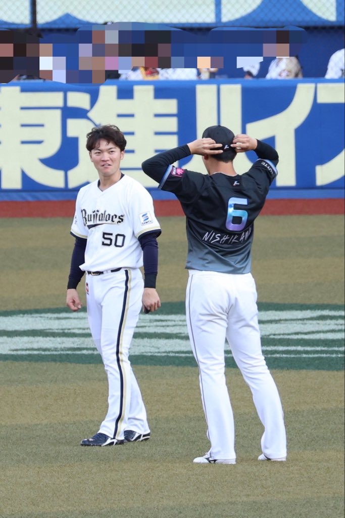 lote_wd's tweet photo. 試合前に史礁が山中選手と喋ってて知り合いなんだ！と思ったけど青学か https://t.co/nt4hdFlAai