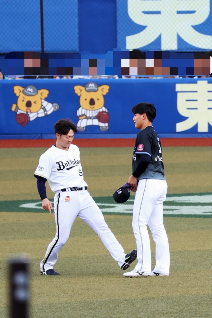 lote_wd's tweet photo. 試合前に史礁が山中選手と喋ってて知り合いなんだ！と思ったけど青学か https://t.co/nt4hdFlAai