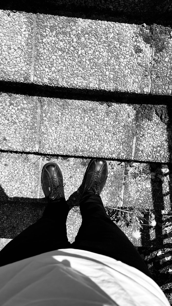 yutaka_kasai_'s tweet photo. Let me tell you one crucial thing. Help isn’t coming. Not now, not forever.
Save your own damn self!!!
#JustToMe https://t.co/fgjnxBh7pH