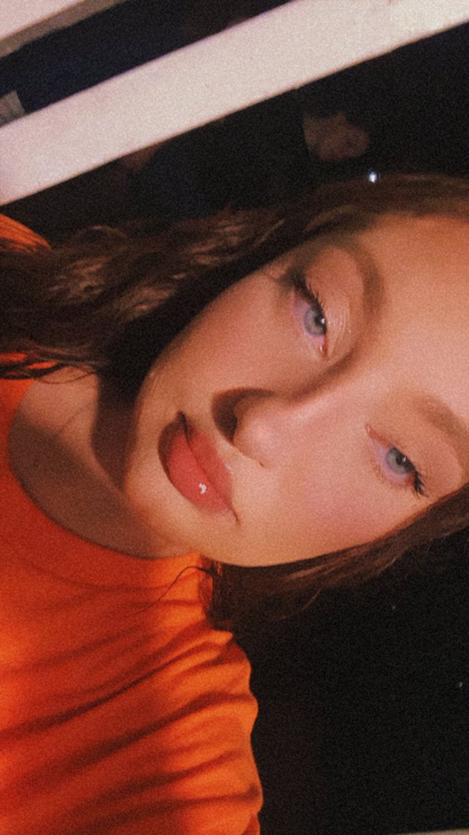 Bandzzbabe's tweet photo. Birthday tomorrow 💫🫦 what should I do? https://t.co/ZmnkwB8ovu