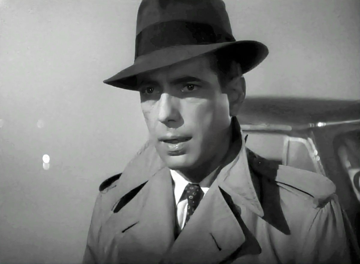 RicksCafe349343's tweet photo. Rick Blaine....Humphrey Bogart https://t.co/MSocBlOsbZ
