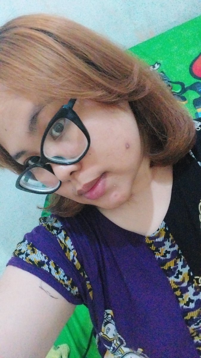 puteribulan_'s tweet photo. Tapi kalau dalam ruangan warna nya soft anjir https://t.co/7EjxjVjbqe