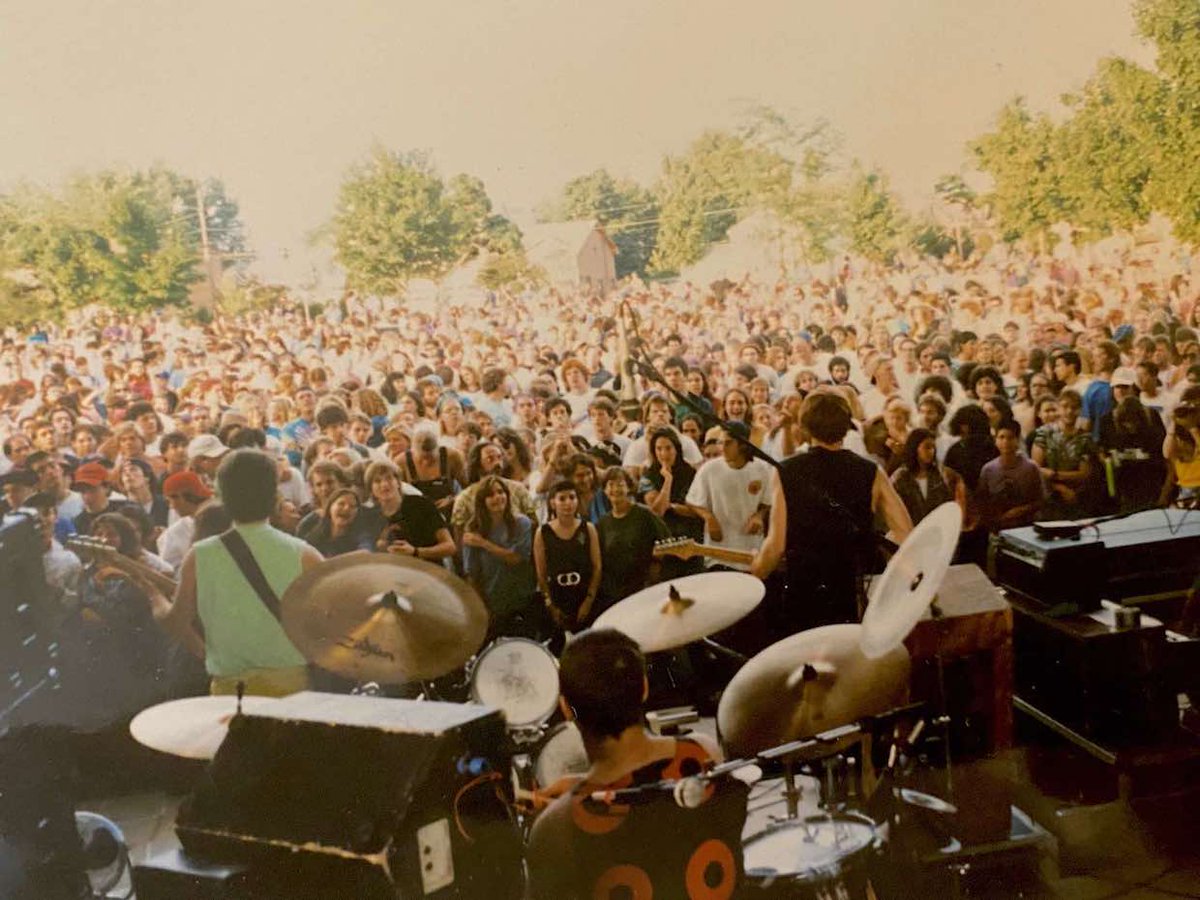 shapsio's tweet photo. 35yrs since #phish horn tour began 7/11/91 with Dave Grippo, Russ Remington &amp; Carl Gerhard aka "the Giant Country Horns" at Battery Park in Burlington, Vermont #btv https://t.co/AwLI6slv07