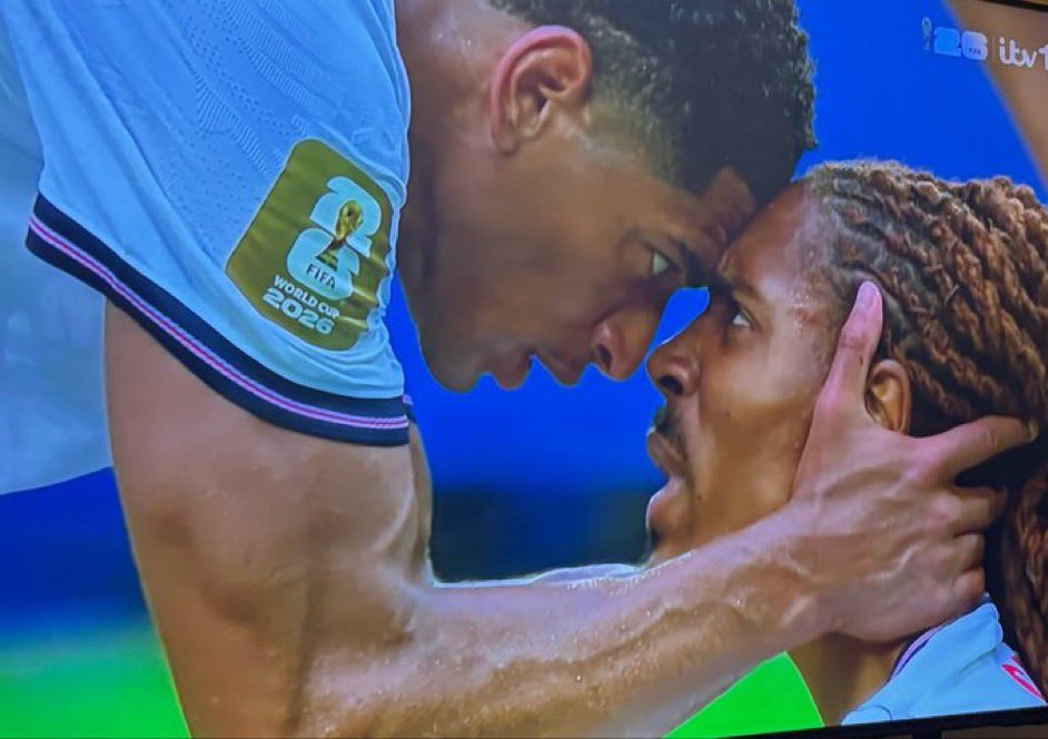 PINK44RRARI's tweet photo. AND FUCK HAALINGHAM NIGGA WE ON THAT REAL YAOI FYTB #JUJED #BLACKLOVE https://t.co/XCr7mCZYY8