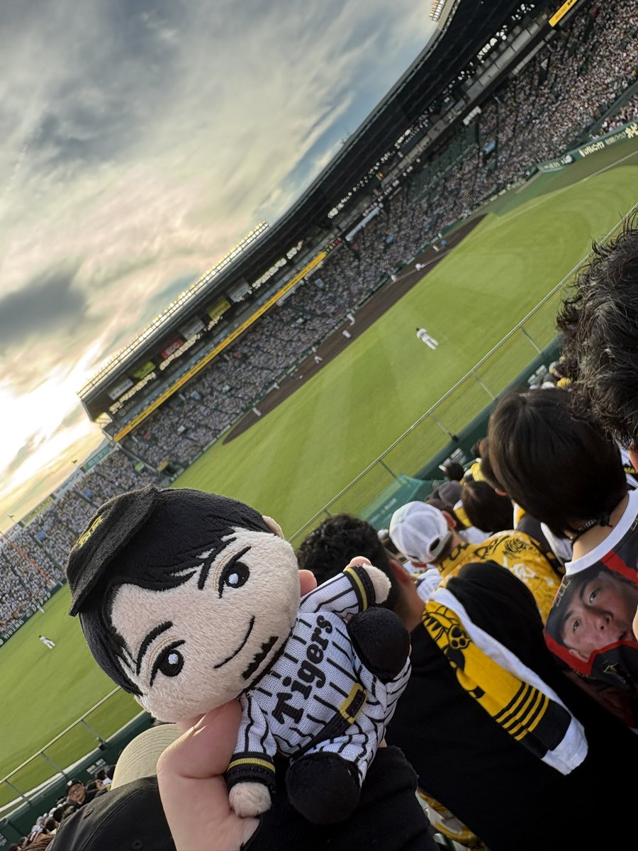 BLACK0715_1122's tweet photo. 推しが先発の試合に行けたのも幸せすぎる😭
勝ちが付かなかったのが残念🥲
将司ユニ久しぶりに着た！
 #伊藤将司
 #阪神タイガース https://t.co/gvrV5VYsN3