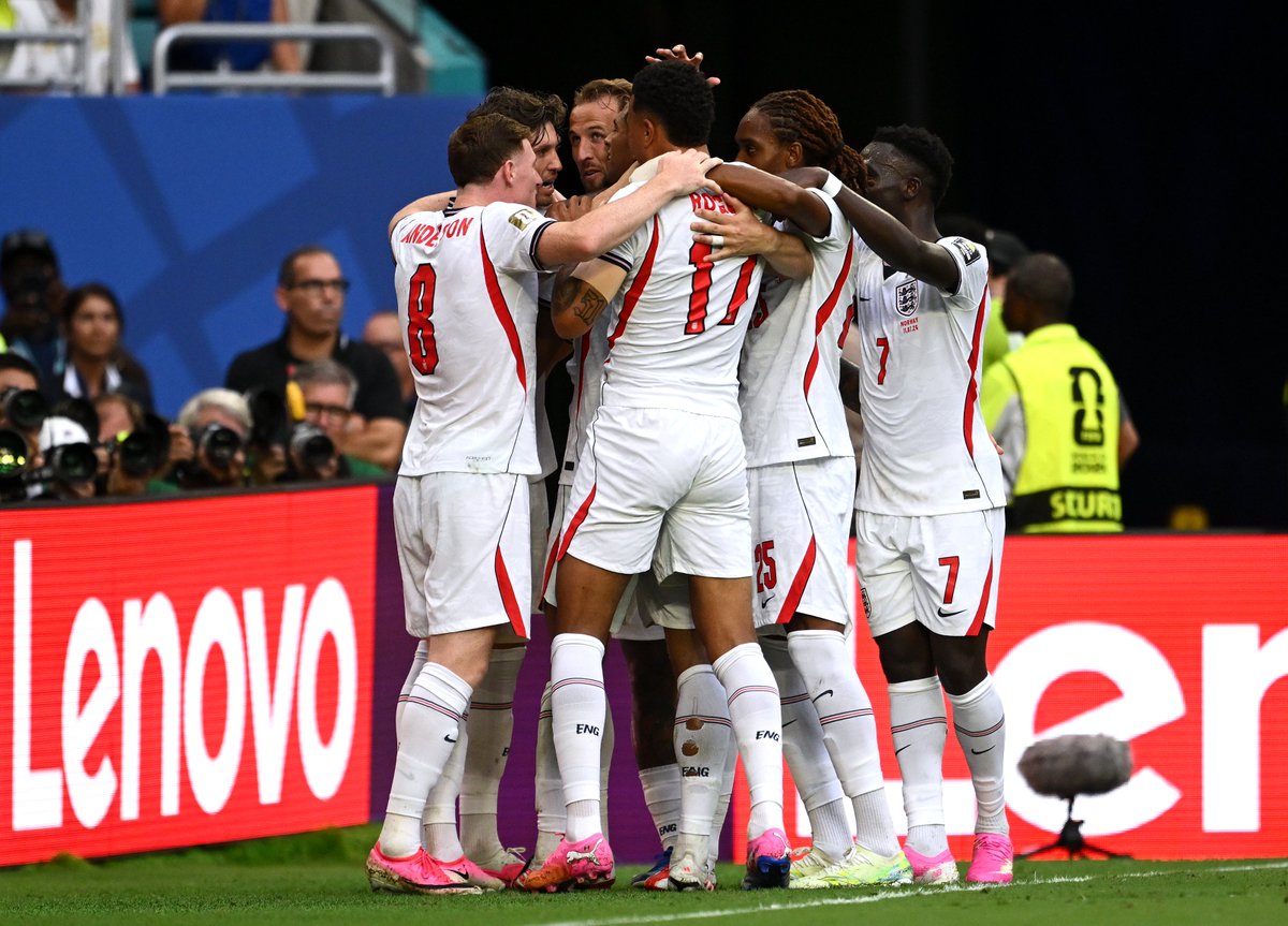 FIFA tweet media