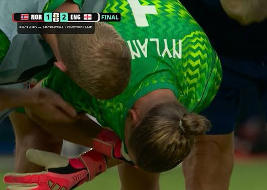 Akrambtw's tweet photo. All the goalkeepers crying this world cup hurts me man https://t.co/1s7koWoCq6