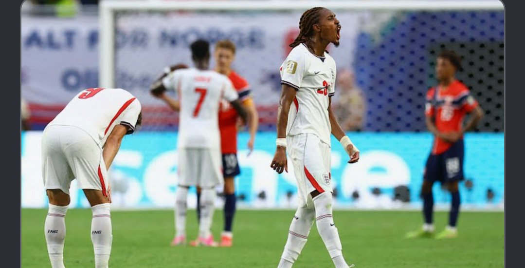 Philandgreat's tweet photo. Djed Spence of England celebrates after the match
#ENGNOR #NORENG #Fifaworldcup #FIFA #WatchWithTECNO #BringTheGameToLife https://t.co/sVg6FW0TAW