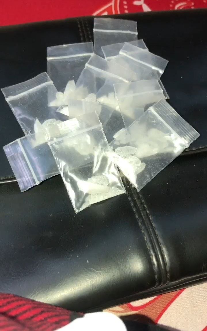 SmokyCrazzyice's tweet photo. Open #Smoke #Slam #Quality https://t.co/3fDQ7TNdP4