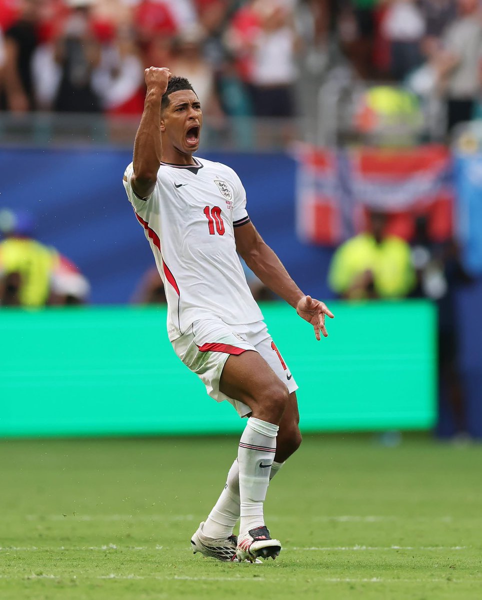 CabineSport's tweet photo. Que mundial absurdo para Bellingham 💫 https://t.co/633P97VAHW
