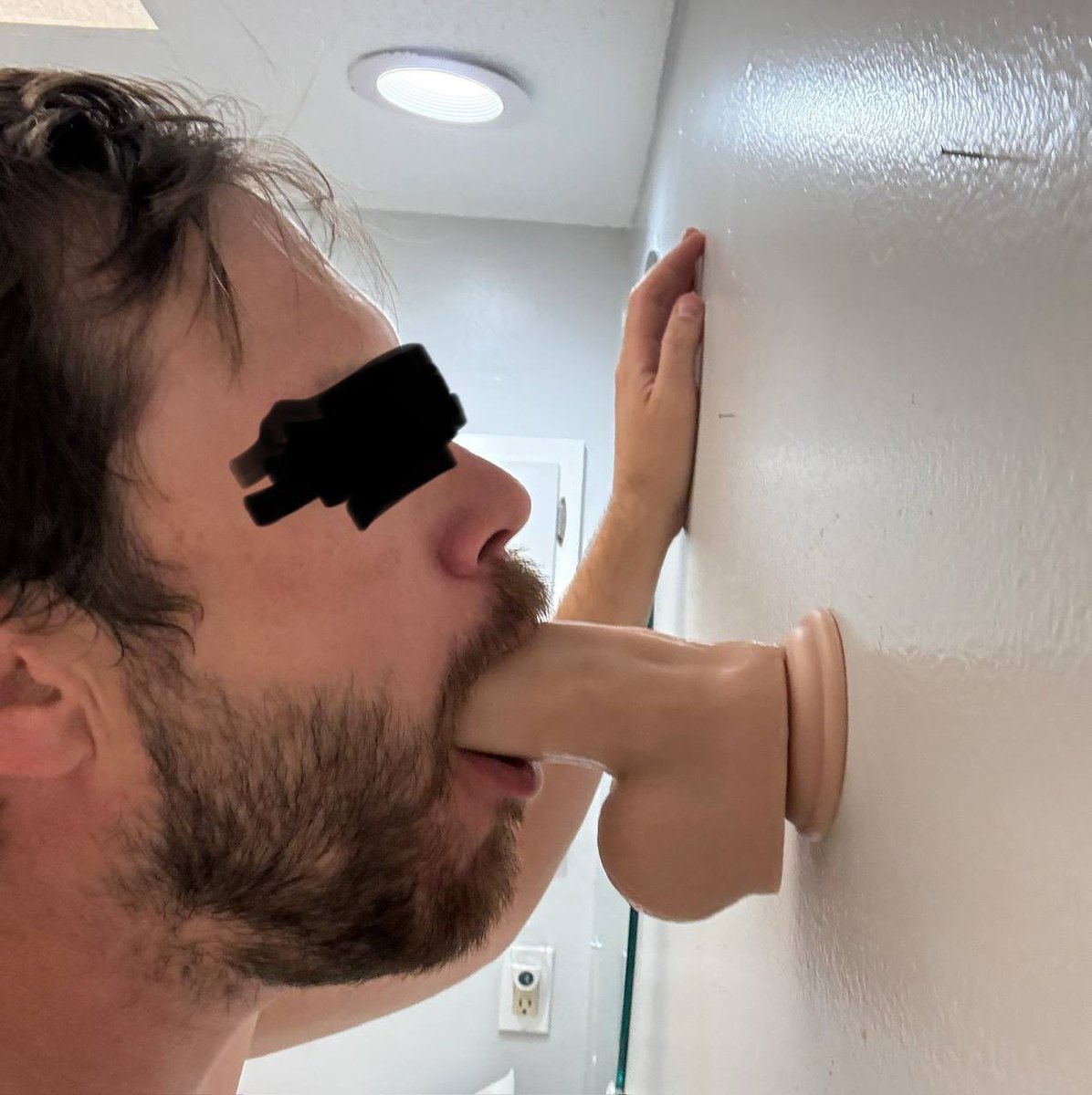 Masterking9552's tweet photo. Our little sissy faggot want to be used !! He paid for us to show to the world he wants to be slutted out. DM hin !! He is so horny and his ass is alreday open. 
His X : @mavzteo
His TG : @Mav91911
HIS DM ARE OPEN!! Treat him as you want!! https://t.co/3jZ6TKwquI