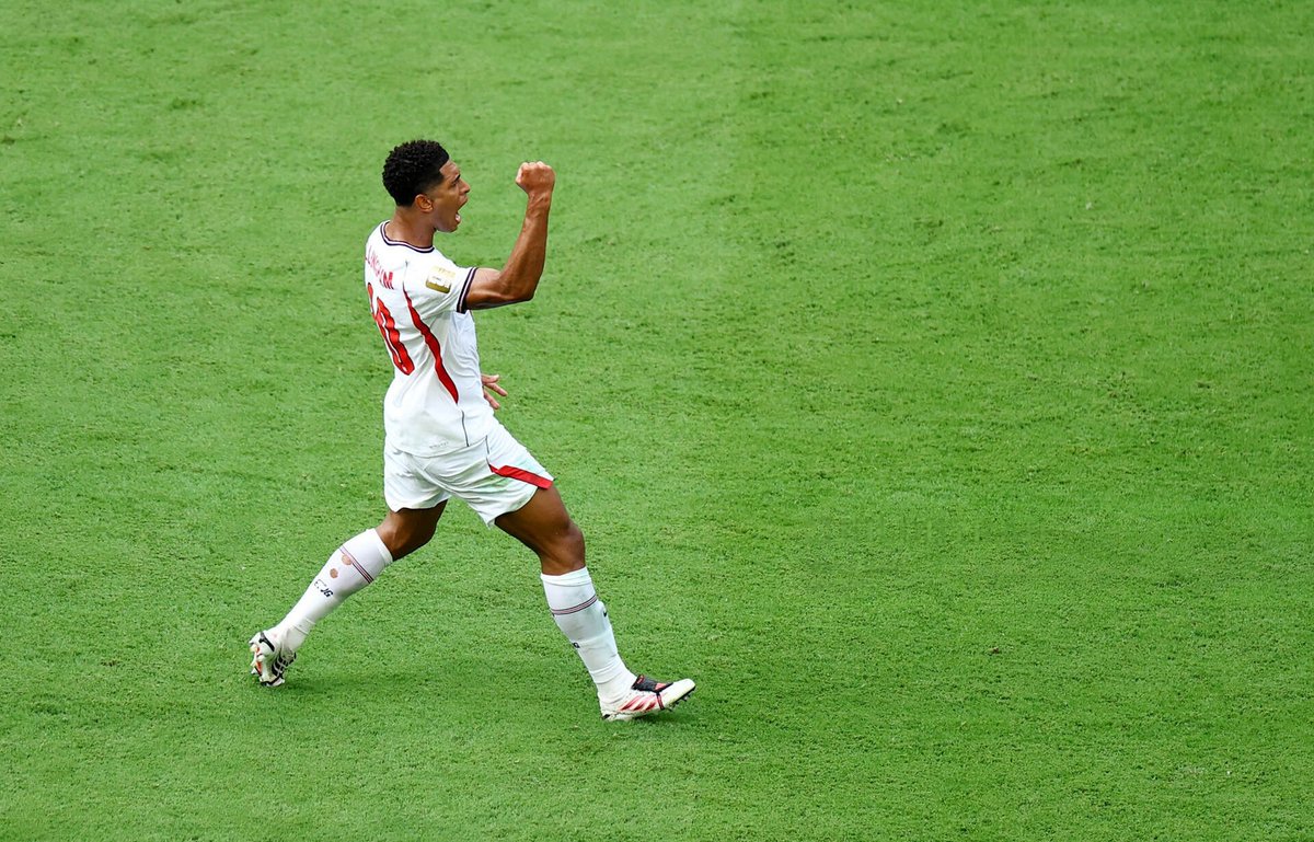 zaghal2001's tweet photo. أكثر مباراة بالمونديال محتاجة خبراء تحليل عشان نفهم كيف أدار المباراة توخيل !!!

تبديلاته كانت أشبه بصداع للأغلب ولعب بأكثر من فكرة ولكن كان عارف نفسه شو بيعمل !!!

لو أنت خبير تحليل رح تكون فهمان قصدي ورغم أن إنجلترا ما كانت الطرف الأفضل ولكن تستاهل التأهل لأن عندها جود 🤍 https://t.co/71lgqUc1mj